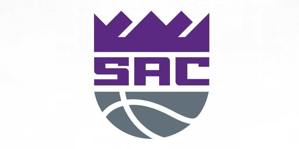 คิงส์และฮอว์กส์ทำคะแนนรวมกัน 71 แต้มในควอเตอร์แรก ทั้งคู่ยิงจากสนาม 58.3%