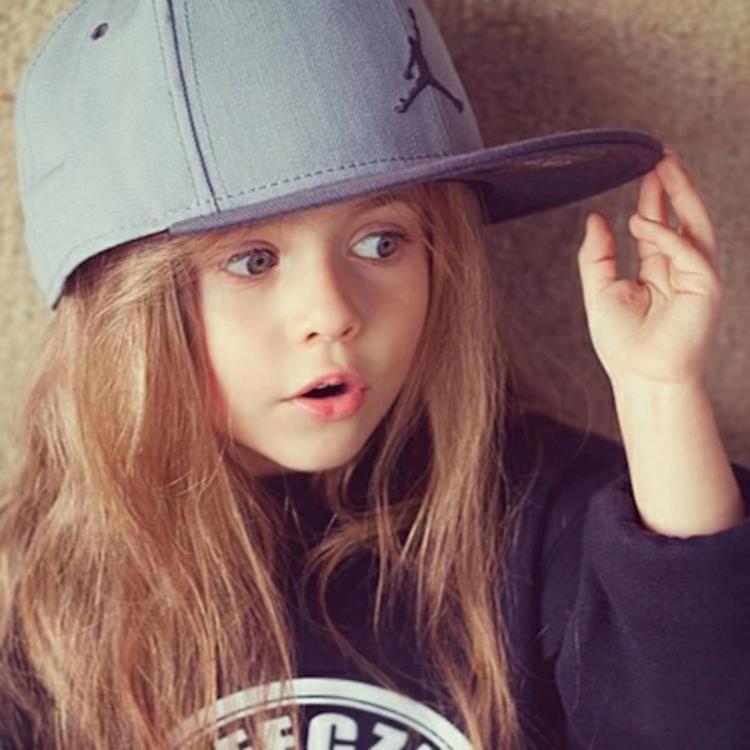 6686体育铁牌作者Karen