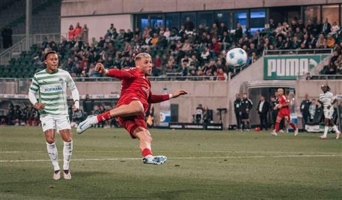 กลาเซอร์ เฟือร์ธ vs ฟอร์ทูน่า ดุสเซลดอร์ฟ