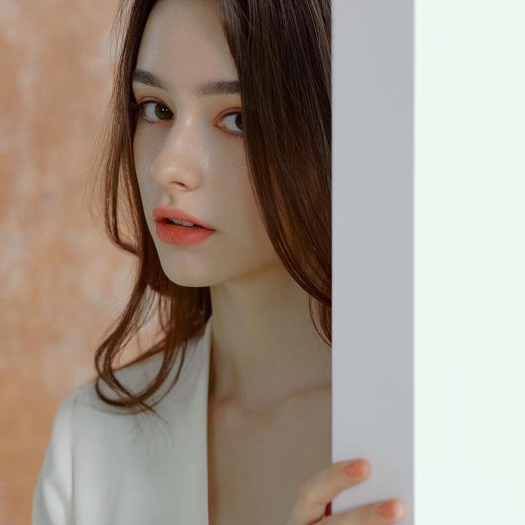 6686体育铜牌作者Isabella