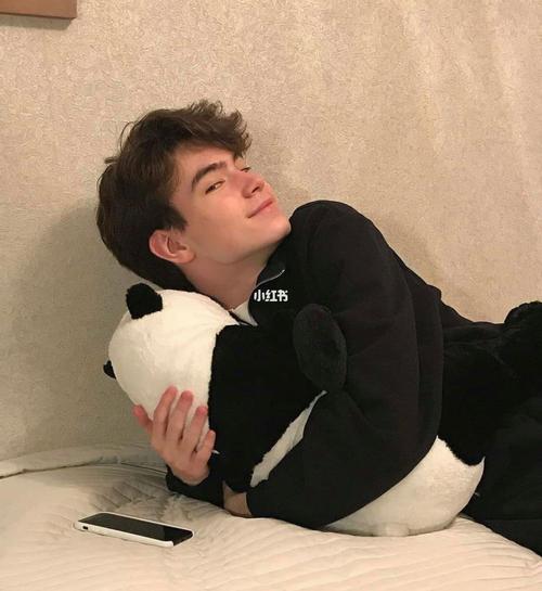 6686体育首席作者Octavia