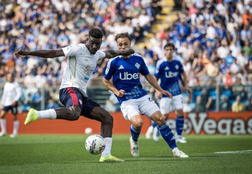 โคโม vs กาญารี่